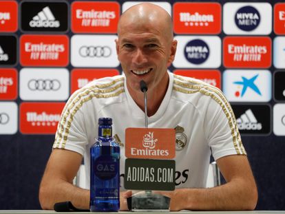 El entrenador del Real Madrid, Zinedine Zidane, en una rueda de prensa.