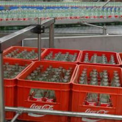 Rothschild y Barclays fusionarán las embotelladoras de Coca-Cola España