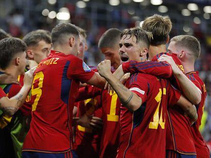 La selección española sub-21 celebrando un gol en la Eurocopa.