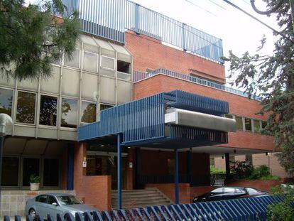Exterior del antiguo edificio de Discos Columbia.
