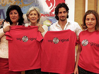 Almudena Grandes, Pilar Bardem, Juan Diego Botto y Mónica Sevil (de izquierda a derecha).
/ BERNARDO PÉREZ