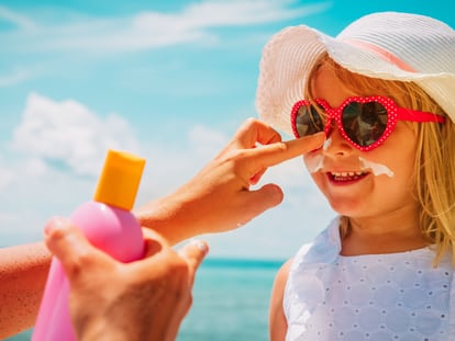 Así es la piscina desmontable que arrasa este verano: desmontable, para  seis personas y por menos de 100 euros