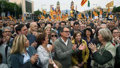 Artur Mas en la concentración en defensa de los cargos electos investigados.