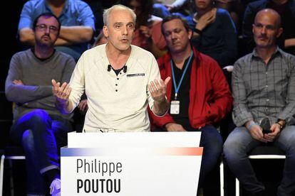 El candidato de izquierda Philippe Poutou en el debate presidencial franc&eacute;s