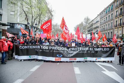 Manifestación contra los altos precios de la energía eléctrica, en Madrid, el pasado 23 de febrero.