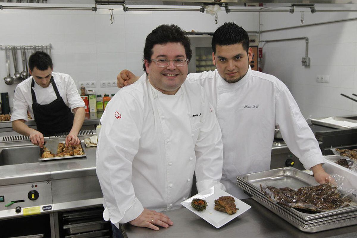 Marcos Morán y Alfredo de la Cruz, cocinero País Vasco EL PAÍS