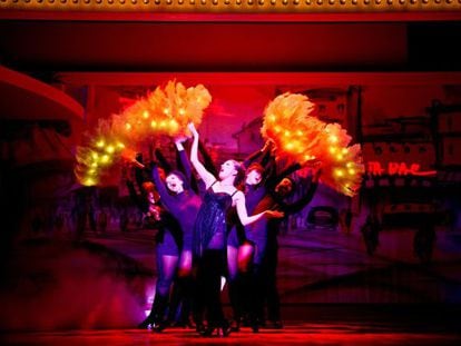 Escena del musical &#039;Merrily We Roll Along&#039;, que se representa en el Harold Pinter Theatre, de Londres
