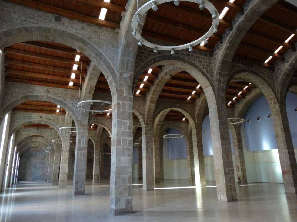La Sala Gran, que abans es deia Comillas, a les Drassanes de Barcelona.