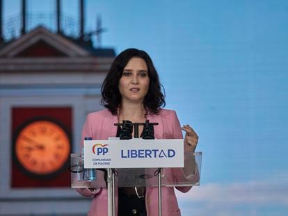 Isabel Díaz Ayuso, candidata a la presidencia de la Comunidad de Madrid por el PP, cierra su campaña electoral en el barrio de Salamanca con el lema 'Libertad'.
