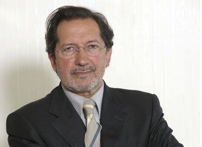 José Antonio Moral Santín (IU).Catedrático de Economía Aplicada en la Universidad Complutense, exdiputado autonómico de IU, expresidente de Telemadrid.