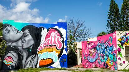 Wynwood Walls es el punto de partida recurrente para nutrirse de arte urbano y, posteriormente, visitar las galerías consagradas de Miami.