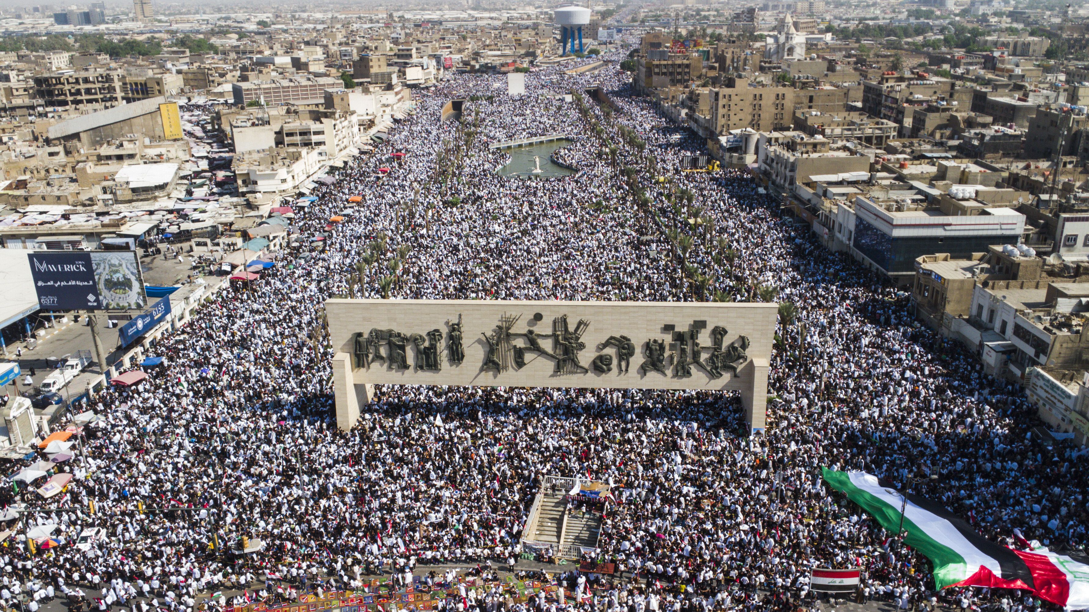 Iraqis hold a mass rally supporting the Palestinians in the Gaza Strip on Friday, Oct. 13, 2023., in Baghdad, Iraq. (AP Photo/Anmar Khalil)

Associated Press/LaPresse
Only Italy and Spain