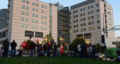 El Ronald Reagan UCLA Medical Center en Los Ángeles, donde fue atendido el actor.
