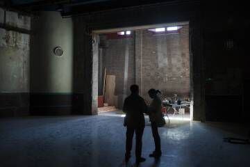 Sala de ensayo de la sede de Poblenou, en cuya rehabilitación se han aprovechado materiales de la Cooperativa Pau i Justícia.