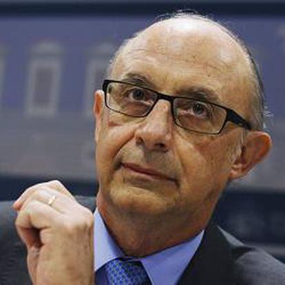 España envía a la UE un plan de ajuste de 102.000 millones hasta 2014