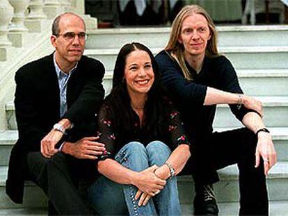 De izquierda a derecha, Jeffrey Katznberg, Vicky Jenson y Andrew Adamson, en Madrid.