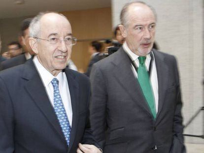 El exgobernador del Banco de Espa&ntilde;a, Miguel &Aacute;ngel Fern&aacute;ndez Ord&oacute;&ntilde;ez, con el expresidente de Bankia, Rodrigo Rato. 