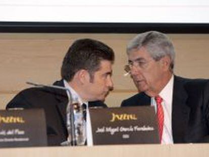 Jos&eacute; Miguel Garc&iacute;a, consejero delegado de Jazztel, y Leopoldo Fern&aacute;ndez Pujals, presidente.