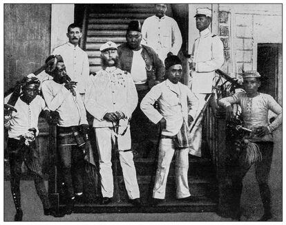 Fotografía antigua en blanco y negro de personas de islas en el Caribe y en el Océano Pacífico; Cuba, Hawái, Filipinas y otros: Sultán de Joló.