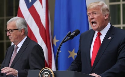 El expresidente de la CE, Jean-Claude Juncker, y el presidente de EE UU, Donald Trump, en 2108.
