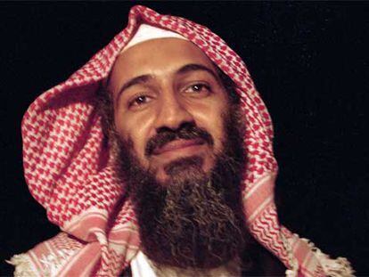 Osama Bin Laden, en Afganistán, en 1996. La fotografía fue tomada por Robert Fisk.