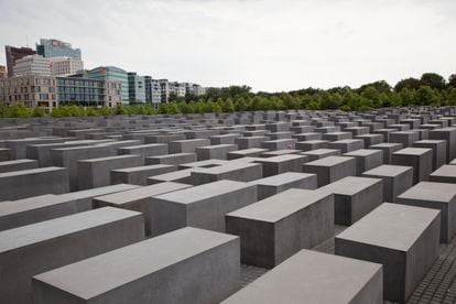 El Memorial del Holocausto en Berlín, diseñado por Peter Eisenmann y el escultor Richard Serra.