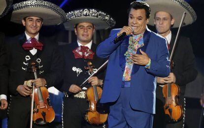 Juan Gabriel, en la entrega de los premios Billboard latinos.