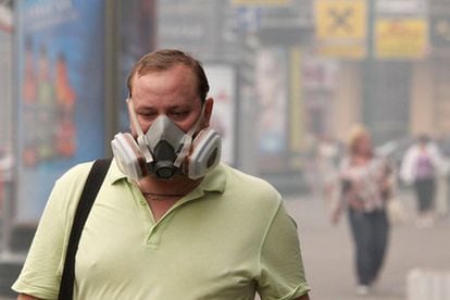 La contaminación en Moscú continúa en niveles récord debido a la ola de calor y el humo producto de los cientos de focos que asolan el centro del país