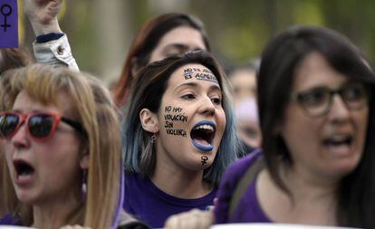 Manifestantes en Madrid tras la sentencia del caso La Manada.