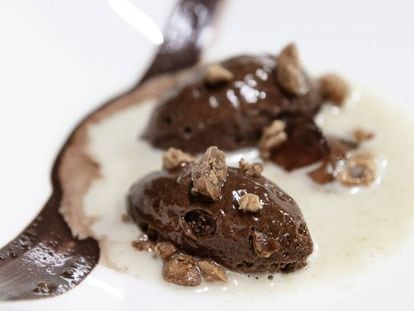 Vídeo de la receta 'Mousse' de chocolate 70% con aceite de oliva virgen extra.