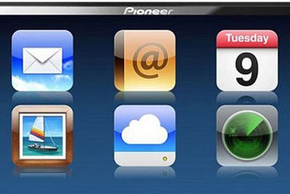 La pantalla de Pioneer permite ver el contenido del iPhone 4 en el navegador