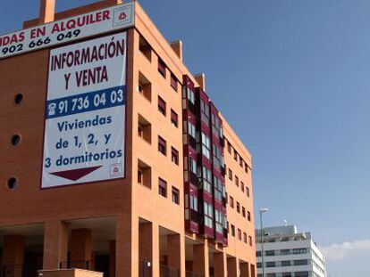Edificio de pisos en venta en Madrid.