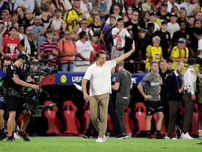 Lopetegui se despide después de la derrota del Sevilla ante el Dortmund este miércoles.