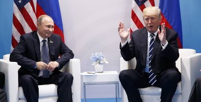 Vladimir Putin, presidente de Rusia, y Donald Trump, presidente de EE UU, en el G20.
