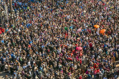 Las Fallas congregan cada año a miles de personas en la capital valencianas, dispuestas a disfrutar de los petardos, el fuego y las esculturas de madera.