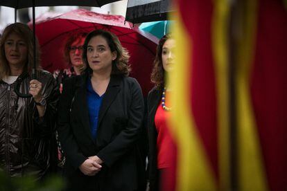 La alcaldesa de Barcelona, Ada Colau, ha reivindicado Barcelona como la capital de Cataluña y ha saludado a todos los catalanes que vienen a participar en los actos de la Diada.