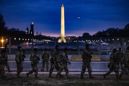 Más de 20.000 miembros de la Guardia Nacional han sido desplegados en la capital de EE UU.