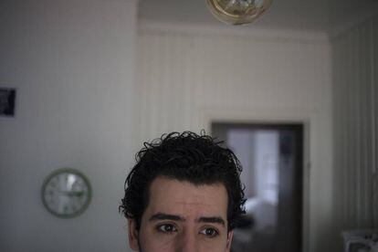 Jihad Eshmawi, refugiado en Suecia de origen sirio-palestino, en su apartamento de Gotemburgo.