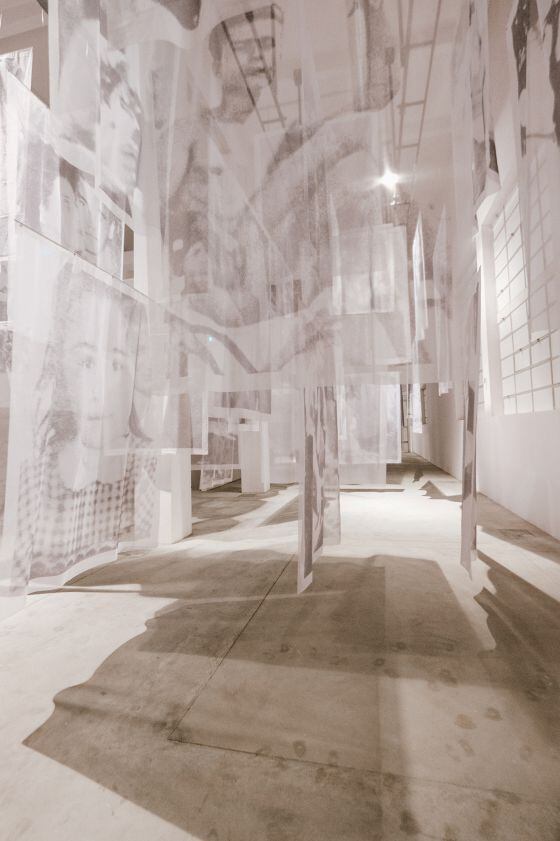 Uno de los salones de 'Dopo', del artista Christian Boltanski.