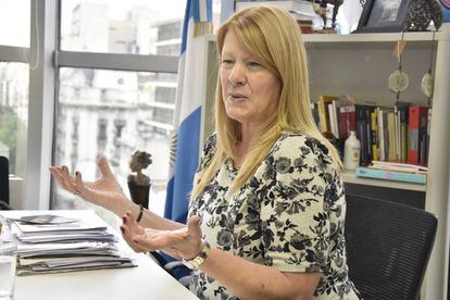 La diputada Margarita Stolbizer en su despacho en el Congreso argentino.