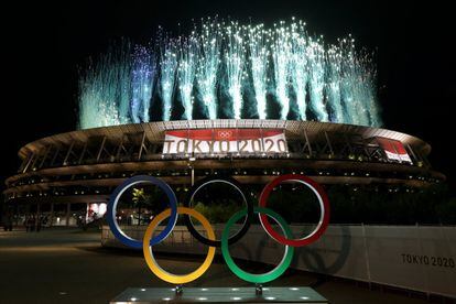 Vista general del estadio olímpico durante la ceremonia de apertura de los JJ OO. 