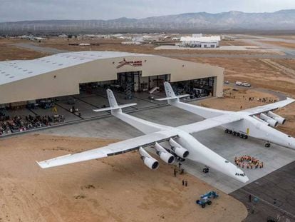 Stratolaunch, el avi&oacute;n m&aacute;s grande del mundo