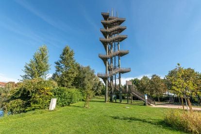 La torre panorámica Weißtannenturm, en la vecina ciudad alemana de Kehl.
