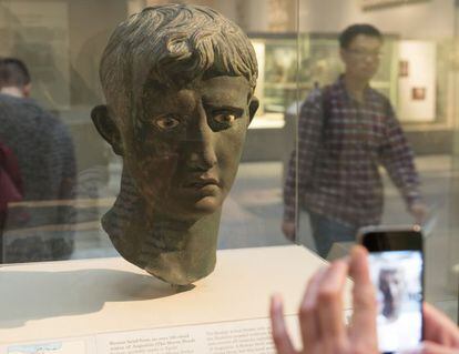Busto de Augusto encontrado en Sudán y expuesto en el Museo Británico.