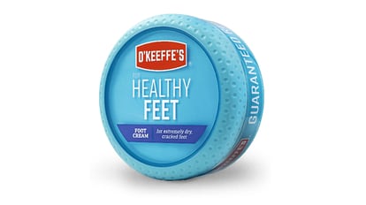 crema para pies, talones agrietados, crema urea pies, cremas con urea para pies, ¿Qué crema es buena para la resequedad de los pies?