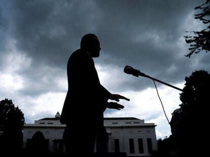 El candidato de Donald Trump a la presidencia del BID, Mauricio Claver-Carone, el 14 de agosto en la Casa Blanca.