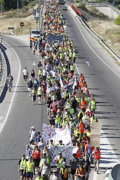 La marcha, por la carretera de Leganés a Carabanchel.