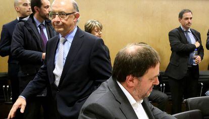 El ministro de Hacienda, Crist&oacute;bal Montoro, y el vicepresidente de la Generalitat de Catalu&ntilde;a, Oriol Junqueras.