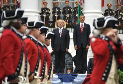 El presidente de México, Felipe Calderón, a la izquierda, y el presidente de EE UU, Barack Obama.