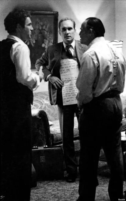 Duvall sujeta el texto de Brando en el rodaje de 'El padrino'.
